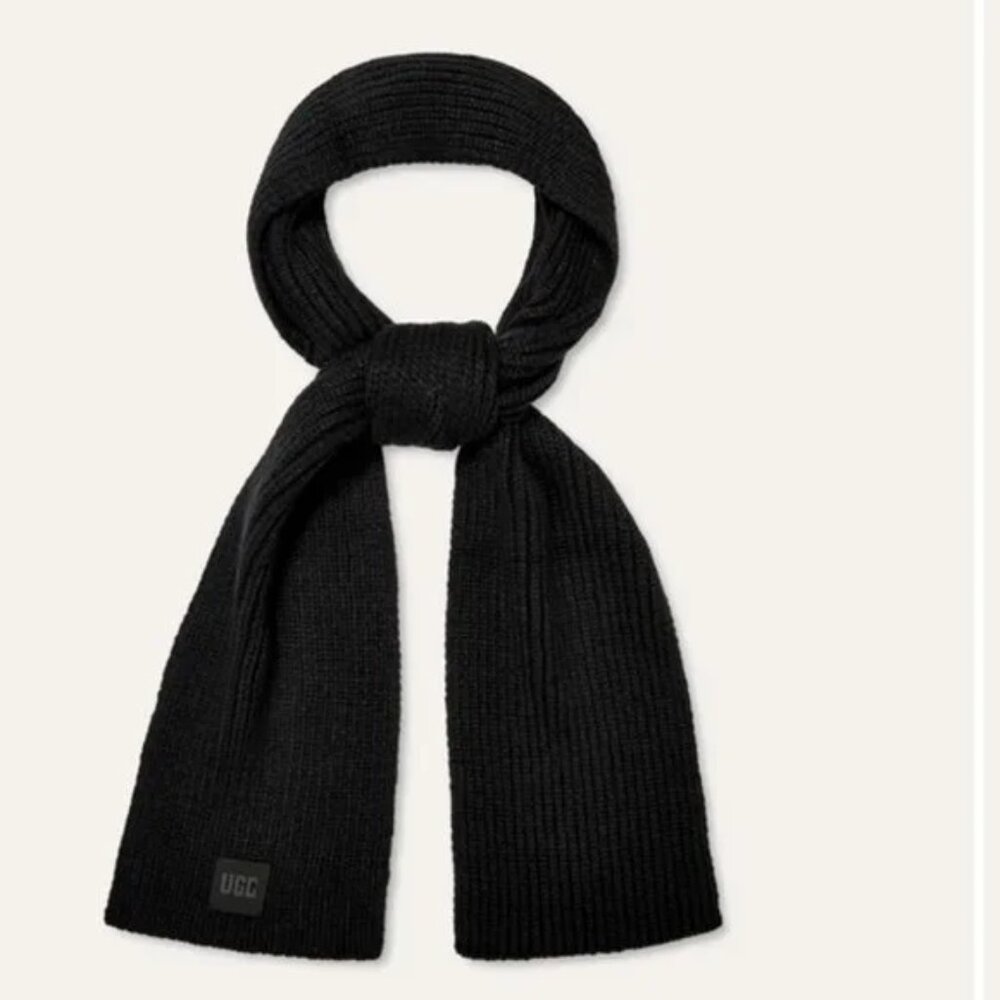 UGG Chunky Rib Scarf - Picture 2 of 6
